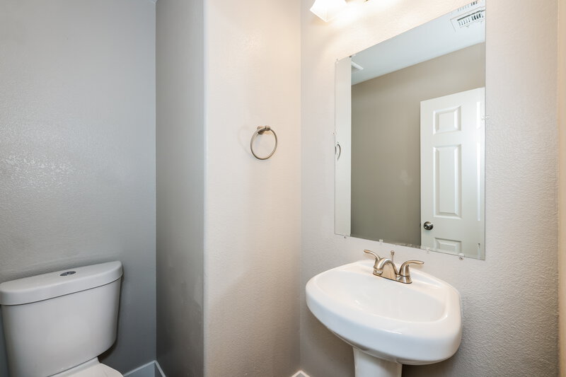 2,415/Mo, 9534 Vast Valley Ave Las Vegas, NV 89148 Bathroom View 2