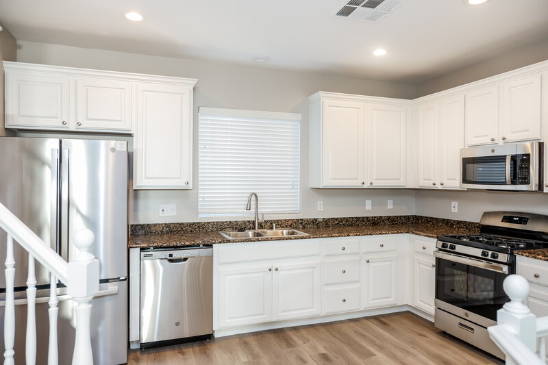 2,115/Mo, 9552 Scorpion Track Ct Las Vegas, NV 89178 Kitchen View