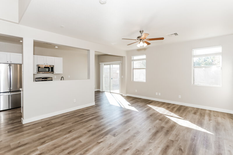 1,795/Mo, 5053 Sagelyn St Las Vegas, NV 89122 Living Room View 2