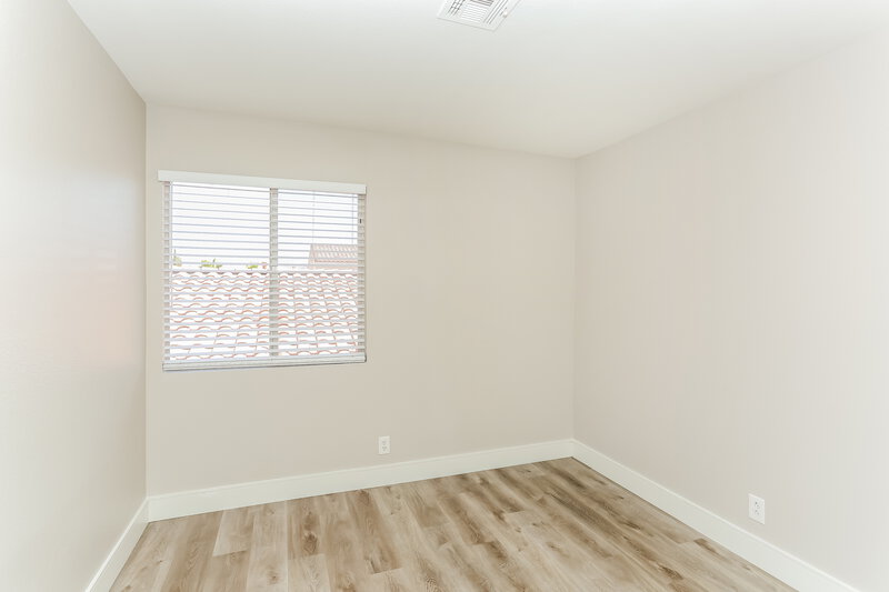 2,090/Mo, 7301 Lost Shadow Ct Las Vegas, NV 89131 Bedroom View
