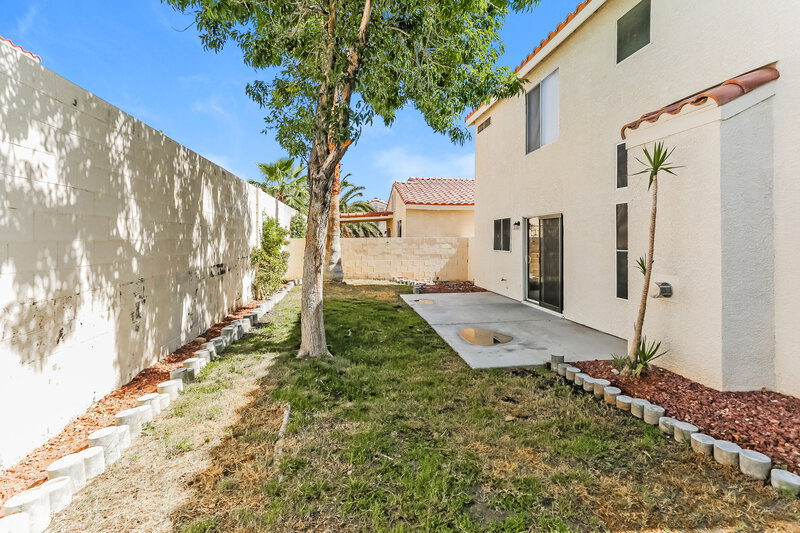 2,090/Mo, 7301 Lost Shadow Ct Las Vegas, NV 89131 Rear View 2