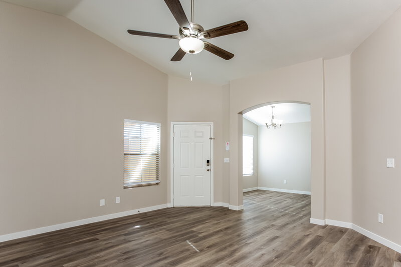 2,990/Mo, 918 Rocky Stone Ave North Las Vegas, NV 89081 Living Room View