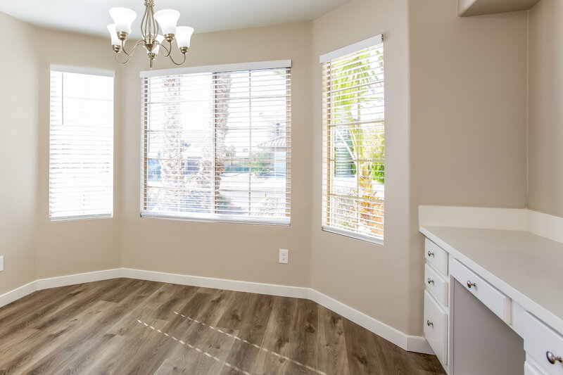 2,990/Mo, 918 Rocky Stone Ave North Las Vegas, NV 89081 Breakfast Nook View