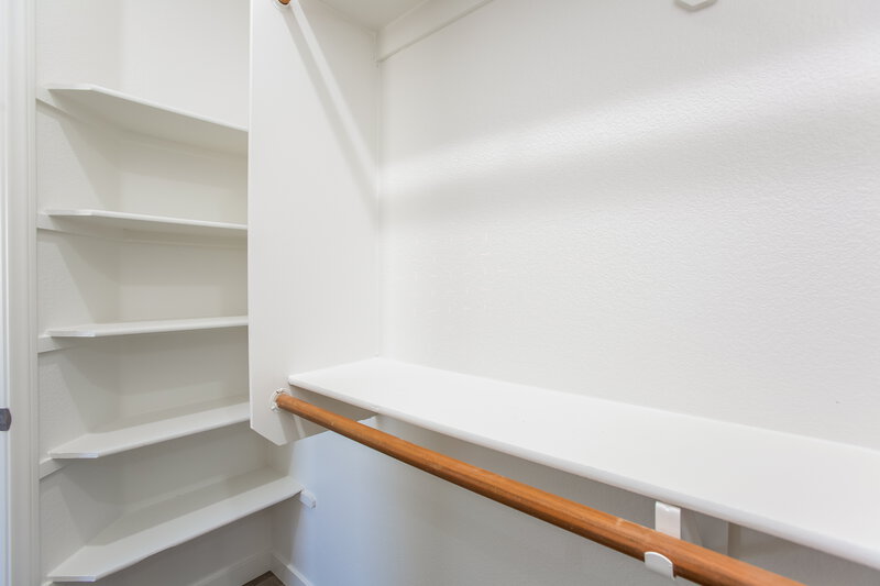 2,990/Mo, 918 Rocky Stone Ave North Las Vegas, NV 89081 Walk In Closet View 2