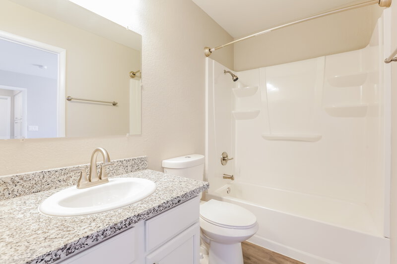 1,935/Mo, 1508 Bellglen Dr Las Vegas, NV 89128 Bathroom View