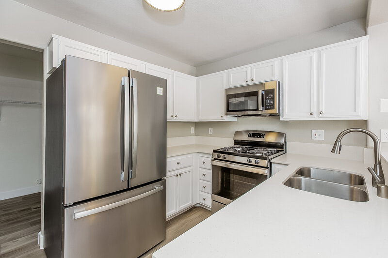 2,055/Mo, 3468 Blue Heather Dr Las Vegas, NV 89129 Misc View 3