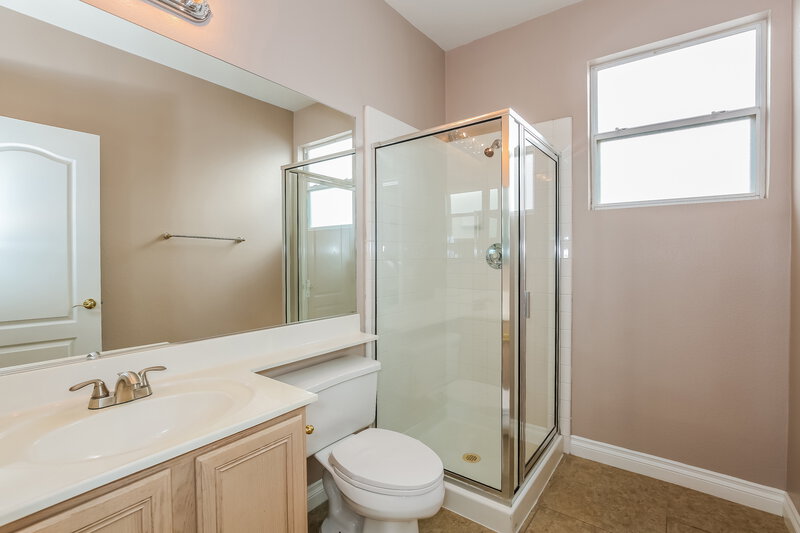 2,850/Mo, 1102 Broomfield Dr Henderson, NV 89074 Bathroom View
