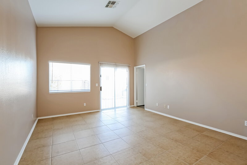 2,090/Mo, 6218 Eliza Ln North Las Vegas, NV 89031 Living Room View