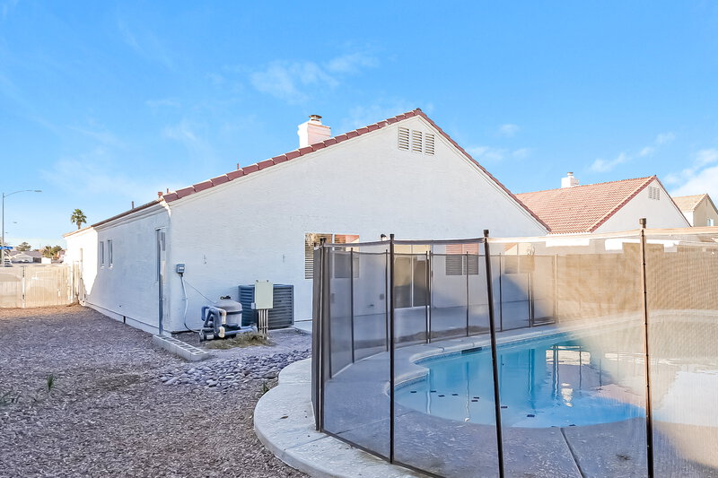 2,090/Mo, 6218 Eliza Ln North Las Vegas, NV 89031 Rear View