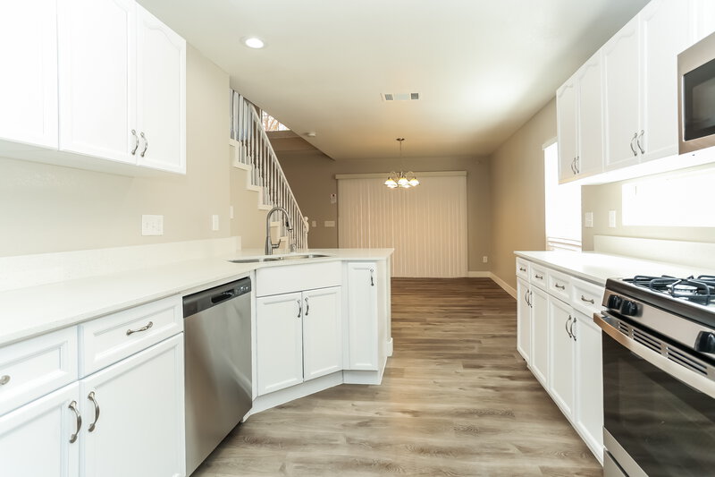 2,970/Mo, 3306 Cheltenham Street Las Vegas, NV 89129 Kitchen View 2
