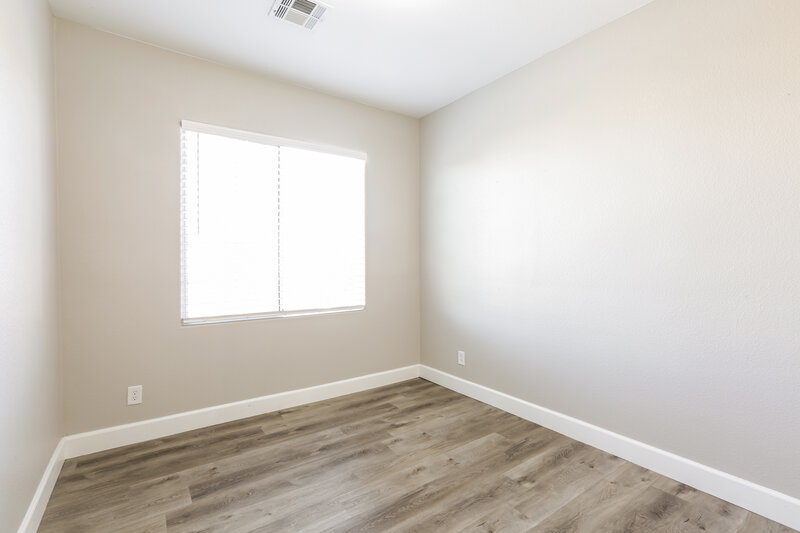 1,965/Mo, 6073 Traviata Ave Las Vegas, NV 89141 Bedroom View 3