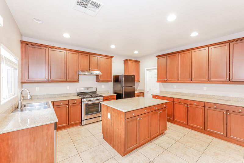 2,555/Mo, 9657 Bouncing Ball St Las Vegas, NV 89178 Kitchen View 2