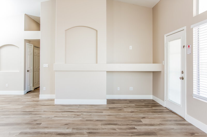 1,795/Mo, 622 Kings Center Ave North Las Vegas, NV 89032 Living Room View 2