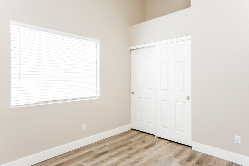 1,795/Mo, 622 Kings Center Ave North Las Vegas, NV 89032 Bedroom View