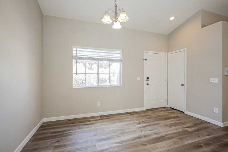 2,170/Mo, 2801 Lava Rock Ave North Las Vegas, NV 89031 Dining Room View