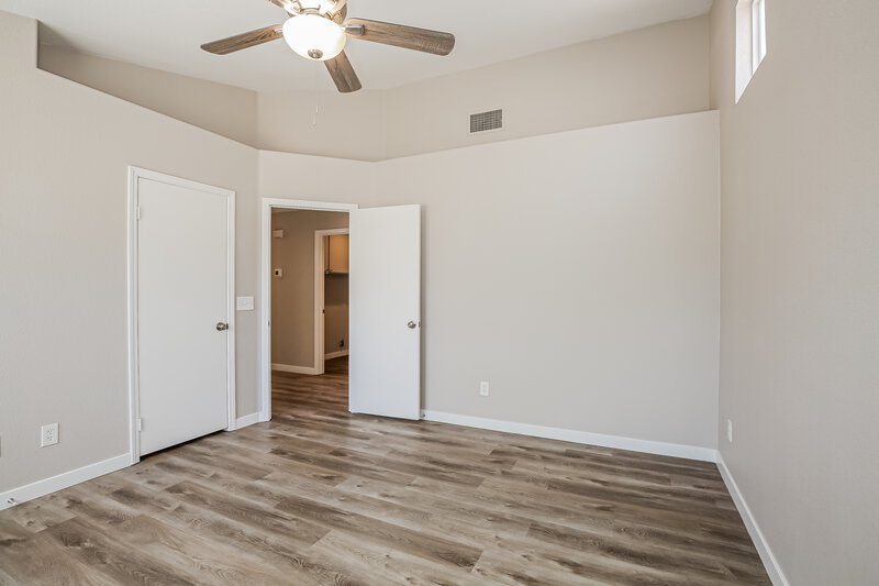 2,170/Mo, 2801 Lava Rock Ave North Las Vegas, NV 89031 Main Bedroom View 2