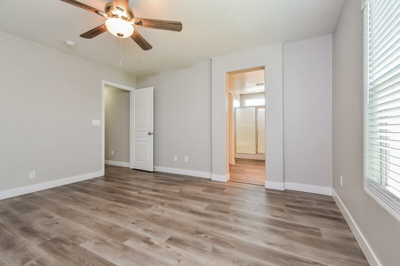 2,150/Mo, 8775 Parsons Ridge Ave Las Vegas, NV 89148 Main Bedroom View 2