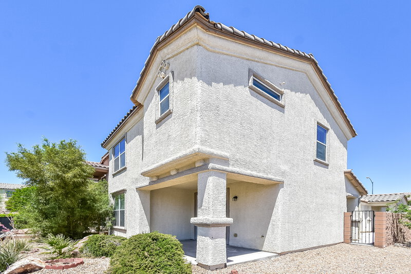 2,150/Mo, 8775 Parsons Ridge Ave Las Vegas, NV 89148 Rear View