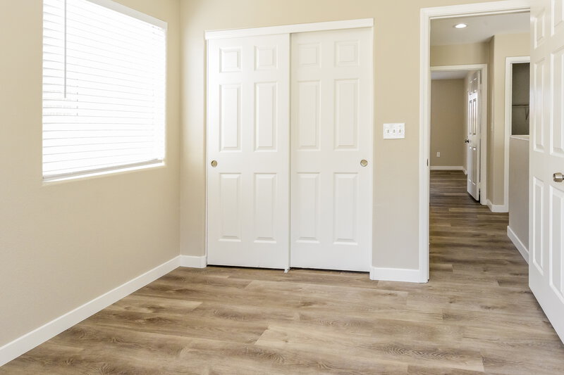 2,070/Mo, 5269 Palm Pinnacle Ave Las Vegas, NV 89139 Bedroom View 3