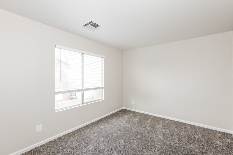 2,375/Mo, 5213 Concho Heights St North Las Vegas, NV 89081 Bedroom View