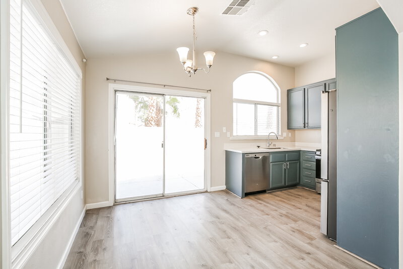 1,960/Mo, 6040 Hidden Rock Dr North Las Vegas, NV 89031 Dining Room View