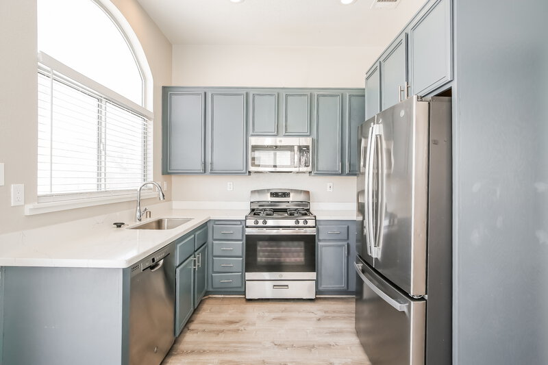 1,960/Mo, 6040 Hidden Rock Dr North Las Vegas, NV 89031 Kitchen View