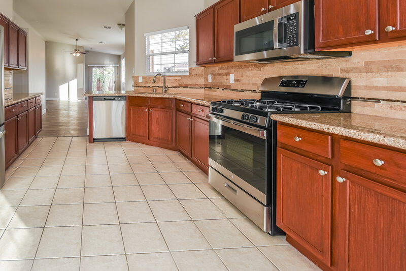 2,045/Mo, 9680 Withering Pine St Las Vegas, NV 89123 Kitchen View 2