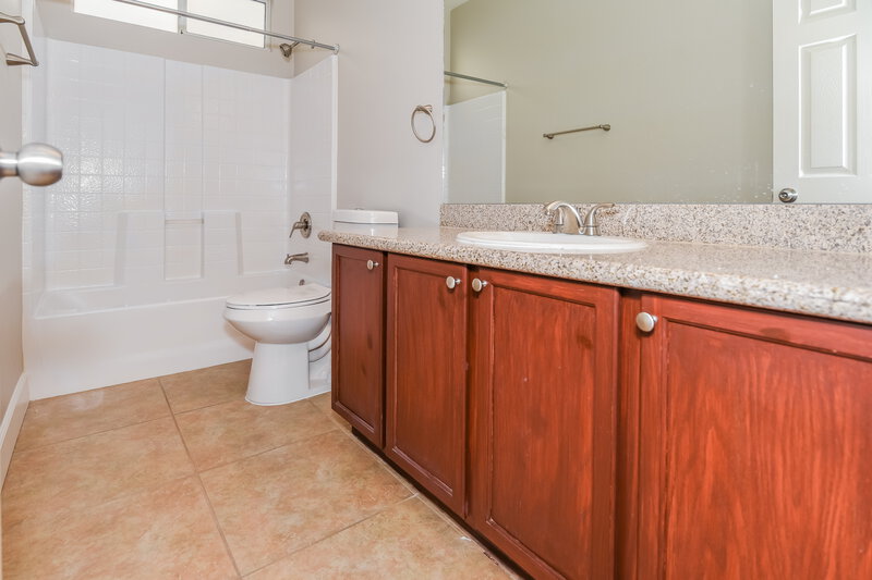 2,045/Mo, 9680 Withering Pine St Las Vegas, NV 89123 Main Bathroom View