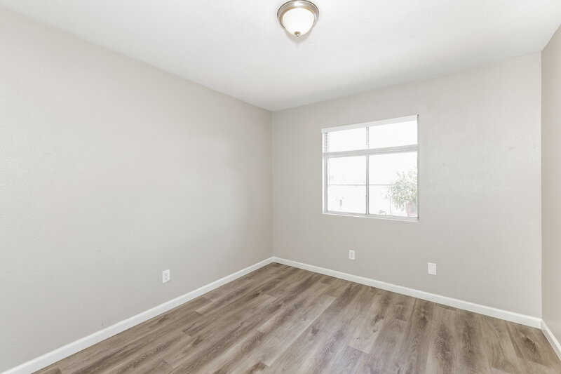 2,850/Mo, 6939 Wineberry DR Las Vegas, NV 89119 Bedroom View 2