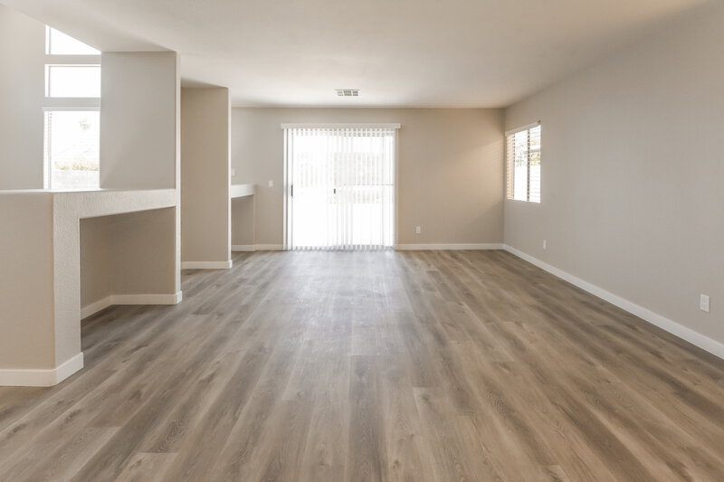 2,265/Mo, 3667 Saddle Creek Ct Las Vegas, NV 89147 Dining Room View