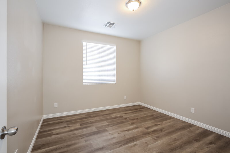 2,010/Mo, 4404 Altamira Cave Drive North Las Vegas, NV 89031 Bedroom View 3