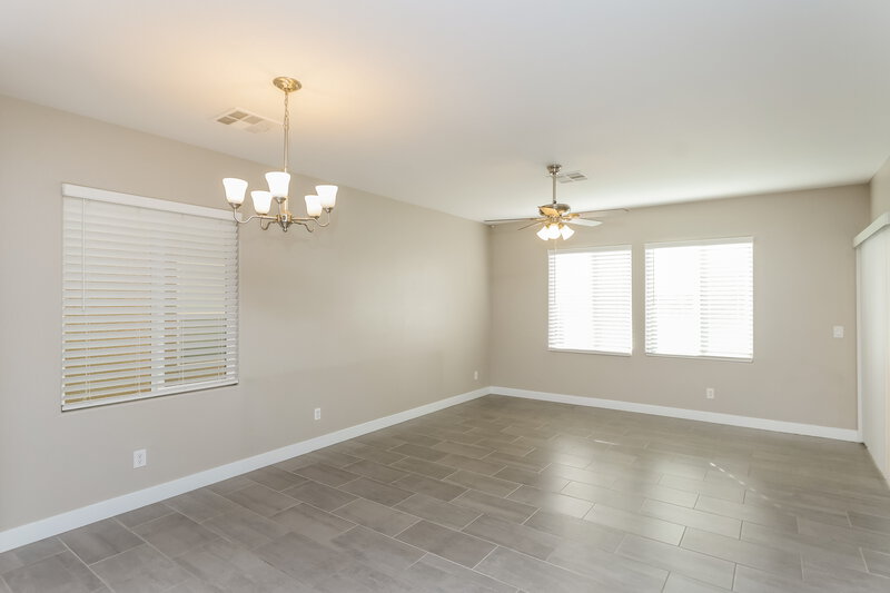 2,140/Mo, 7481 Paces Mill Ct Las Vegas, NV 89113 Dining Room View 2
