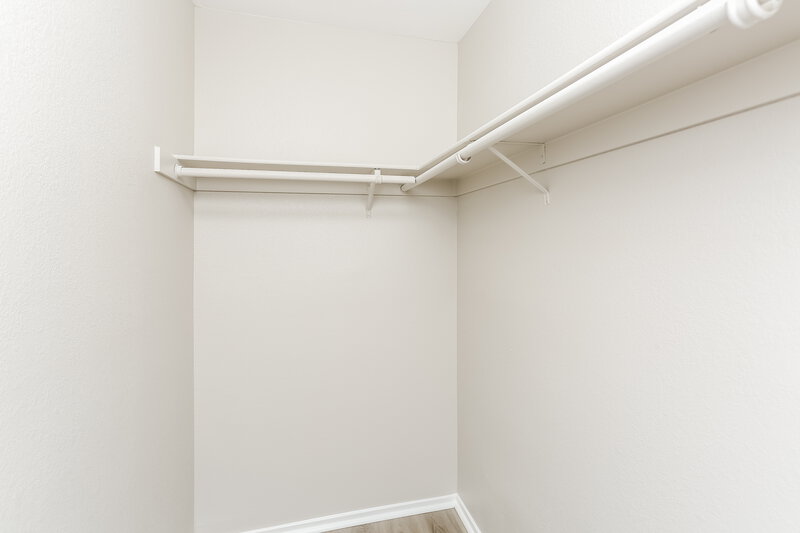 2,130/Mo, 6221 Tupac Ln Las Vegas, NV 89130 Walk In Closet View