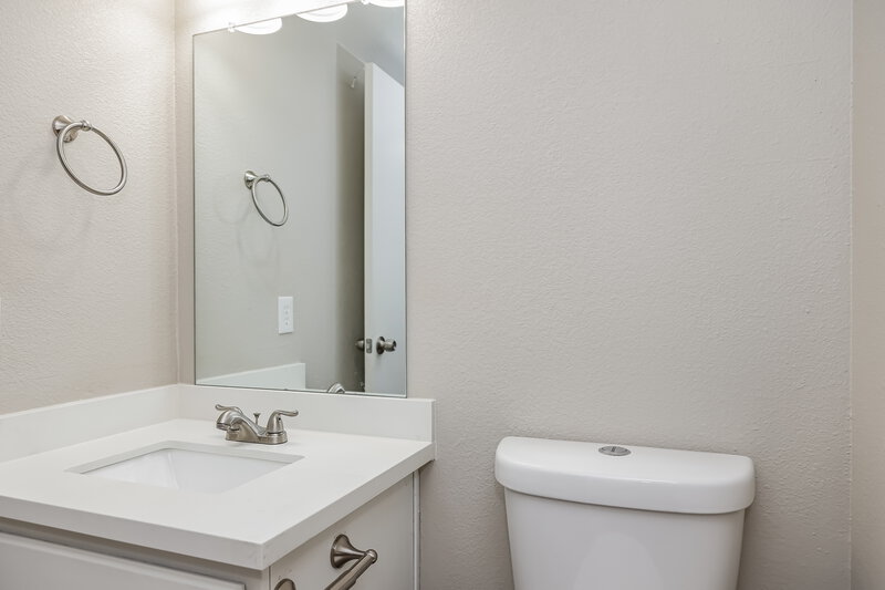 2,140/Mo, 7760 Muirfield Dr Las Vegas, NV 89147 Powder Room View