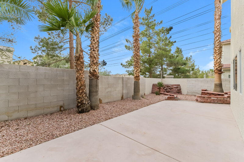 2,160/Mo, 10355 Missouri Meadows St Las Vegas, NV 89183 Rear View