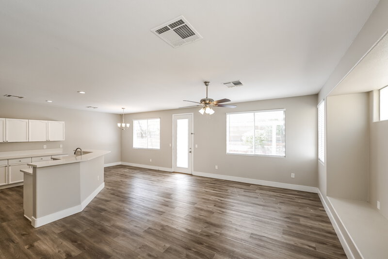 2,240/Mo, 187 Pocono Manor Ct Las Vegas, NV 89148 Living Room View