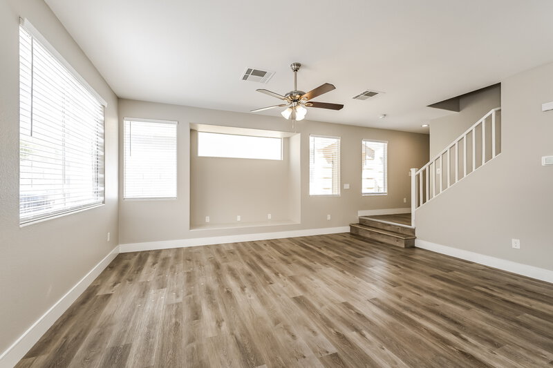 2,240/Mo, 187 Pocono Manor Ct Las Vegas, NV 89148 Living Room View 2