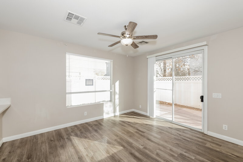 2,140/Mo, 6246 Arbor Valley Ave Las Vegas, NV 89139 Family Room View