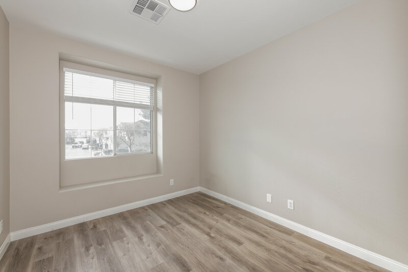 2,140/Mo, 6246 Arbor Valley Ave Las Vegas, NV 89139 Bedroom View 2