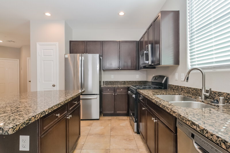 2,365/Mo, 993 Pebble Lake St Henderson, NV 89011 Kitchen View