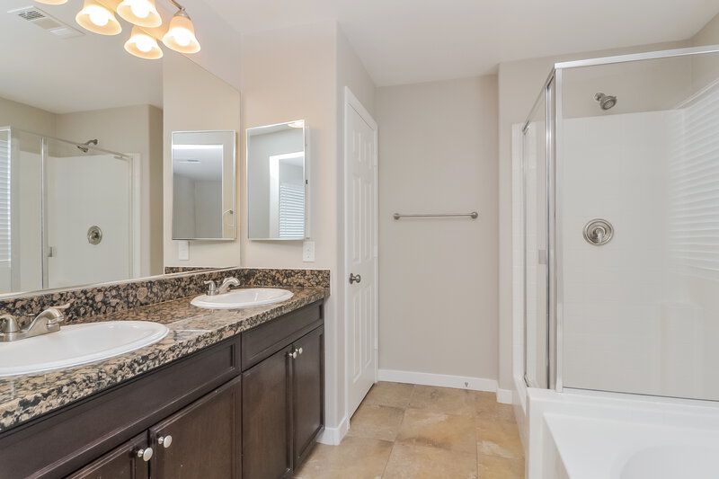 2,365/Mo, 993 Pebble Lake St Henderson, NV 89011 Main Bathroom View