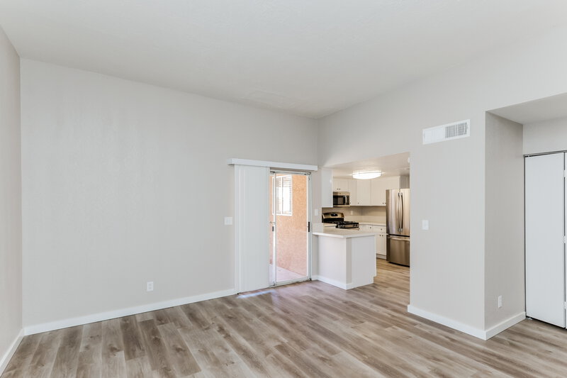 2,095/Mo, 1635 Keena Dr Henderson, NV 89011 Family Room View