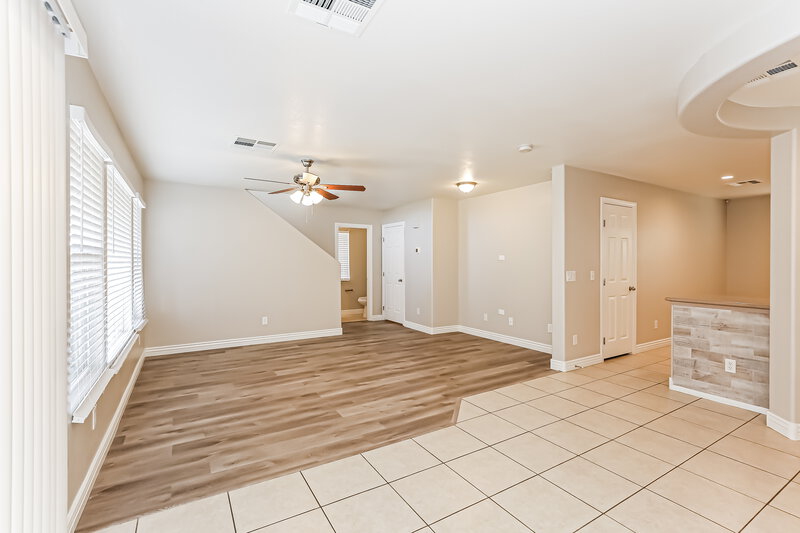 2,150/Mo, 8736 Water Bucket Ave Las Vegas, NV 89143 Dining Room View
