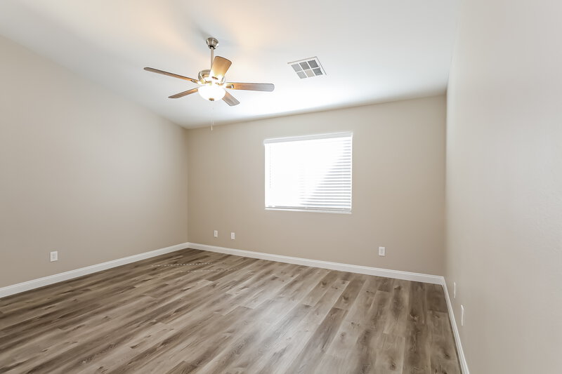 2,690/Mo, 6512 Point Break St North Las Vegas, NV 89084 Main Bedroom View 2