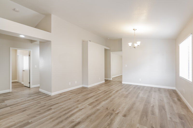 2,190/Mo, 7680 Beverly Hills Dr Las Vegas, NV 89147 Misc View 3