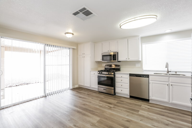 2,190/Mo, 7680 Beverly Hills Dr Las Vegas, NV 89147 Misc View 5