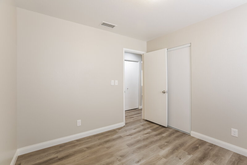 2,190/Mo, 7680 Beverly Hills Dr Las Vegas, NV 89147 Misc View 13