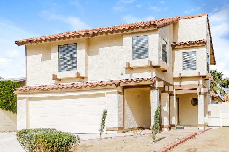 3,220/Mo, 7800 Ducharme Ave Las Vegas, NV 89145 Front View