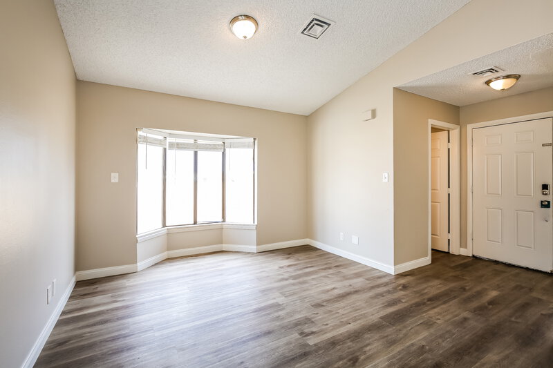 2,155/Mo, 7800 Ducharme Ave Las Vegas, NV 89145 Family Room View