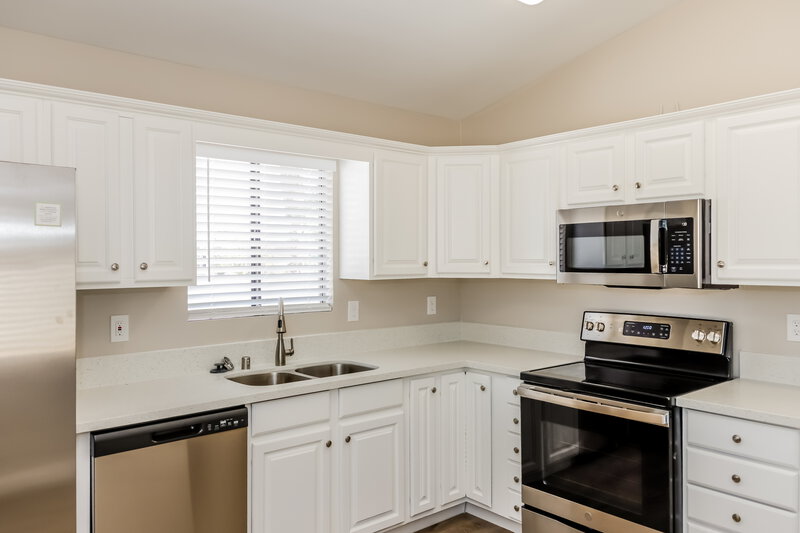 3,220/Mo, 7800 Ducharme Ave Las Vegas, NV 89145 Kitchen View